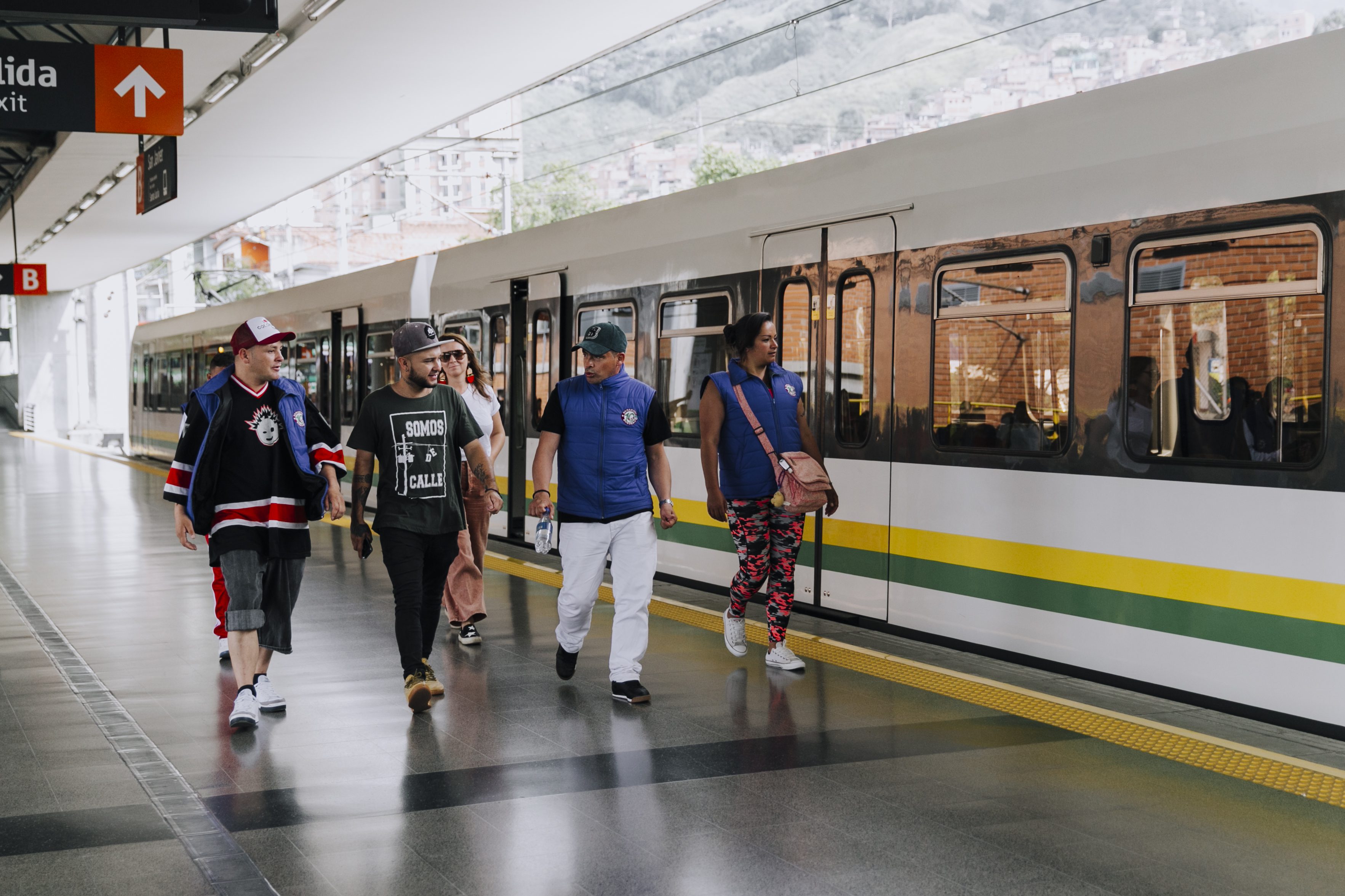 Dos proyectos, una sola visión: Uniendo Comuna 13 y Breaking Borders